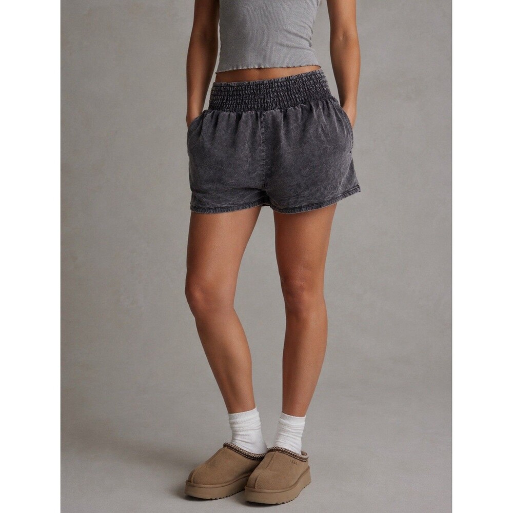 Stitch and Pine High Waisted Corduroy Shorts Size Small Elastic Waist Pockets
